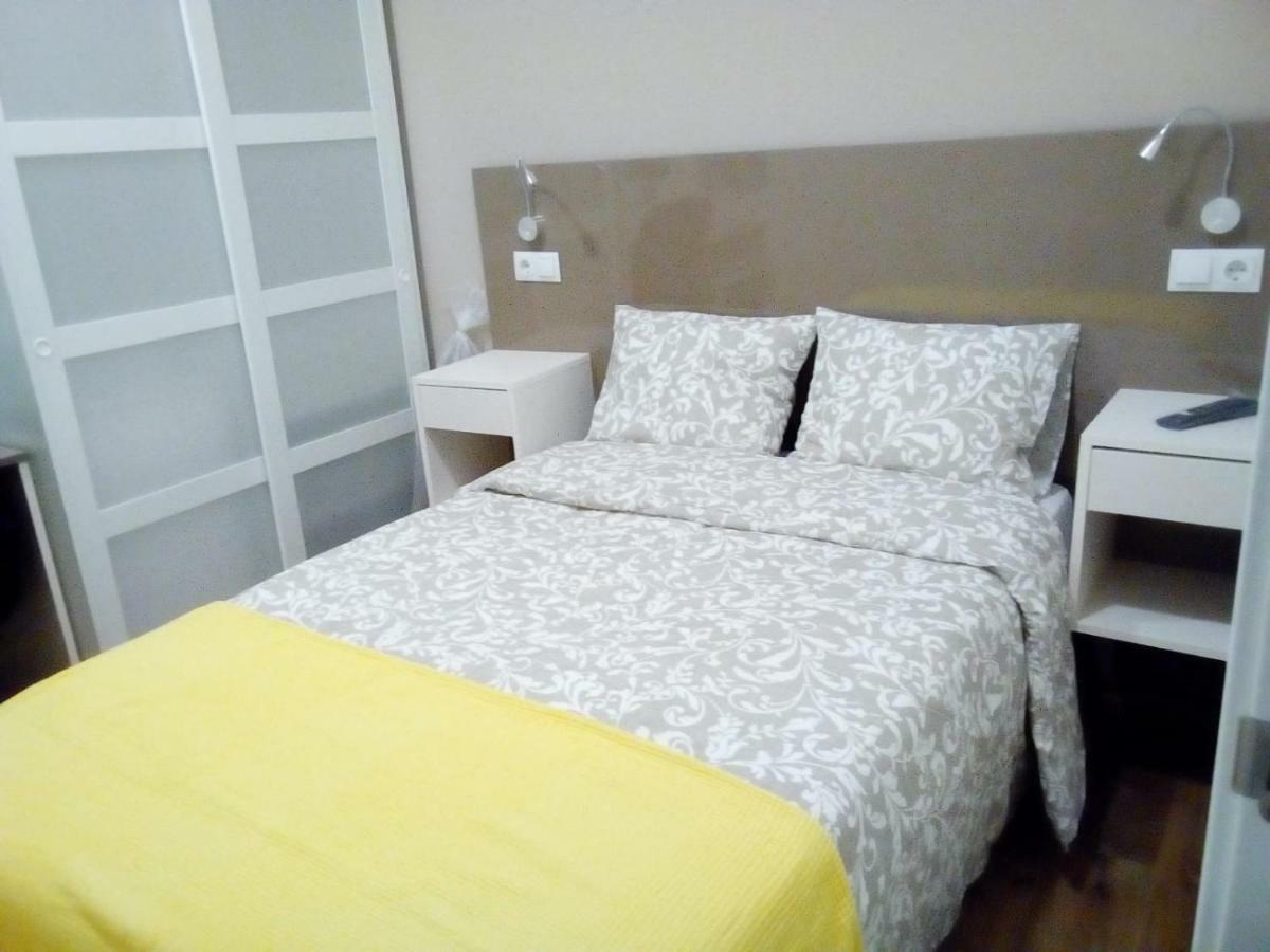 Residencia Compostela 2 Bed and Breakfast Santiago de Compostela Exteriör bild